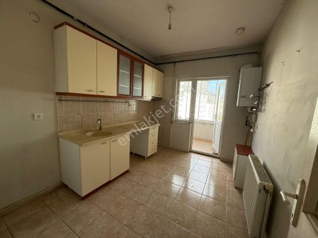 Gültepe Mah. Mevlana Sitesinde Boş Manzaralı 3+1 Satılık Daire