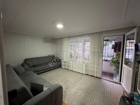 Emir Emlak Ofisinden İstiklal Mahallesinde Kapısı Ayrı Giriş Kat Daire