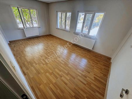 Eskiyol Altı Kayıhan Mh.müstakil Tadında Geniş 3+1 Kiralık Daire