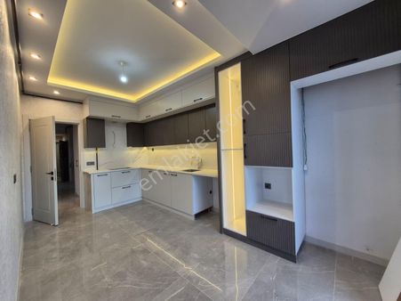 1200 Evler Mahallesinde Satılık 3+1 Sıfır Daireler