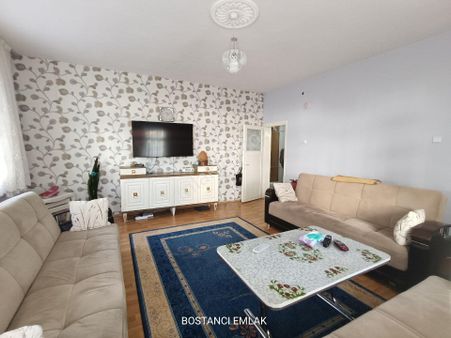 Bostancı Emlak'tan Satılık Nakımlı