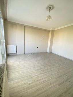 İzmir Buca Çamlıkule Mahallesi’nde 2 + 1 Kiralık Daire