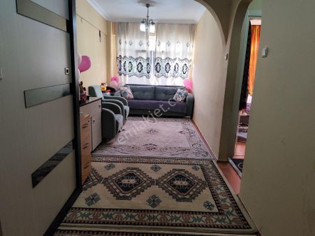 Kocamustafapâşa Merkezde Satılık Çift Cephe Daire Dairemiz Duraklara Okula