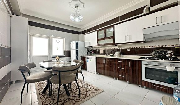 Atapark Katta Asansörlü İçinden Çıkamayacağınız Daire Fırsatt