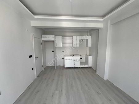 Gömeç Kemalpaşa Hastane Ve Okul Bölgesinde Satılık 2+1 Daire