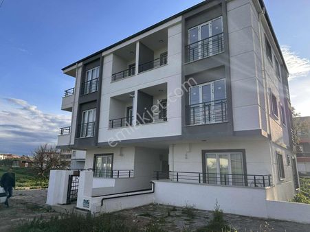 Kemalpaşa Mah. 2+1 Ara Kat İskanlı Doğalgazlı Daire