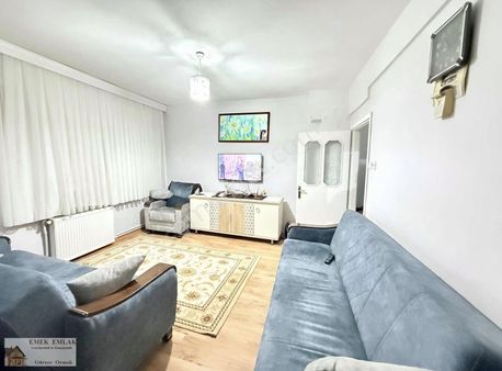 Sefaköy İnönü Mahallesi Satılık 2 + 1 Ara Kat