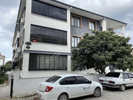 Gömeç Kemalpaşa Hastane Ve Okula Komşu 2+1 Kapalı Mutfak Daire