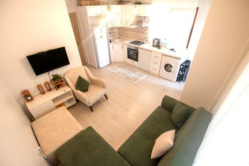 ⭐ay Emlak'tan⭐akçay'da**full Eşyalı**kapalı Balkon***full Kredili***denize 300 M Satılık 1+1 Daire