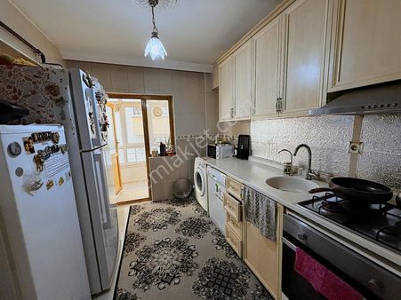 Yeni Bayındır Merkezde Ara Katta Full Yapılı 3+1 Daire...!!!