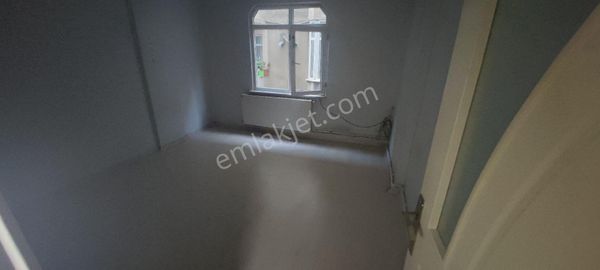 Cebeci Mah.de Temiz Bekara Uygun 2+1 100 M2 Orta Kat Cad Üzeri