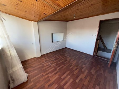 📍akşemsettin Mah 3+1 Çatı Dubleks – Geniş Ve Kullanışlı Daire📍