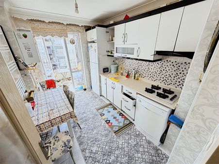 ꧁▇yılmaz'dan▇꧂ana Cadde Üzerinde Asansörlü Ara Kat 3+1 Daire