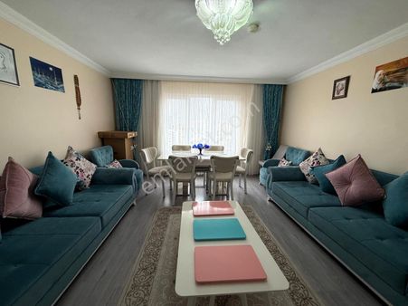 ꧁▇yılmaz'dan▇꧂cadde Yakını Masrafsız Ara Kat Manzaralı 3+1 Daire