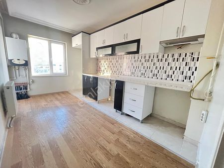 ꧁▇yılmaz'dan▇꧂asansörlü Manzaralı Kat Konumlu Ara Katta 3+1