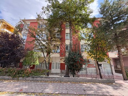 3+1 1.kat Yapılı Etlik Merkezde Hastanelere Ulaşımı Kolay