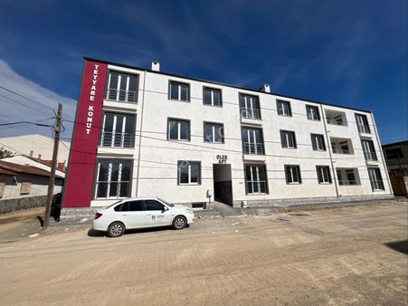 Gömeç Kemalpaşa Mahallesi Ara Kat Kapalı Mutfak Satılık 2+1 Daire