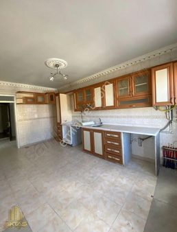 Güneş Mh Ana Cadde Üzerinde Taksi Durağı Civari 3+1 Kiralik