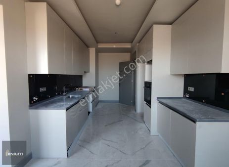 Kent İncek'te Göl Manzaralı Kiralık 3+1 Daire / Enbatı A.ş.