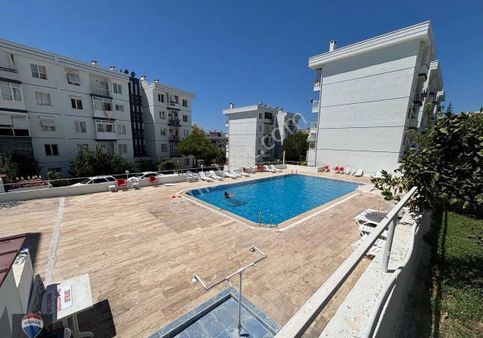 Şehir Merkezinde Doğalgazlı Havuzlu 2+1 Arakat Daire!