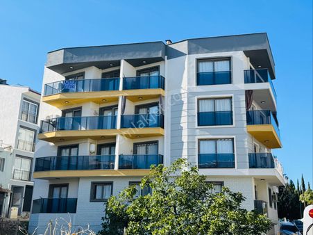 Kuşadası Davutlar’da Kapalı Otoparklı Satılık 2+1 Daire