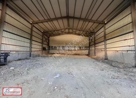Küçükçekmece Yarımburgaz Cadde Üzeri 380m2 Kiralık İşyeri