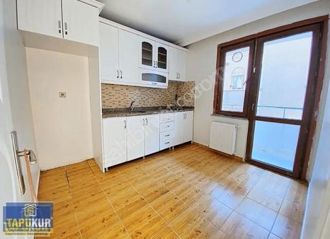 Tapukur'dan Güneşli Polis Karakoluna Yakın 2+1 Kiralık Daire