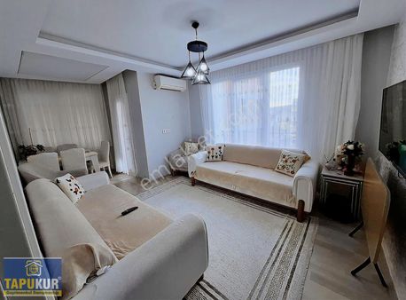 Hürriyet Mahallesi 2+1 Satılık Balkonlu Daire