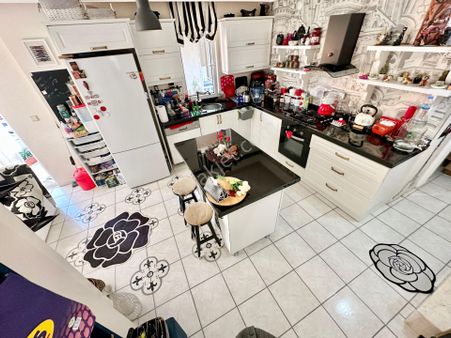 ✨tek Yetkili Ay Emlaktan✨yağcılar'da Denize 200 M Açık-kapalı Çift Teraslı Satılık 5+1 Dublex Daire