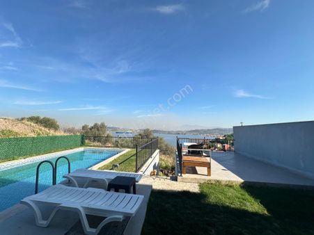 Yenifoçada Denize Yakın 4+2 Kiralık Daire