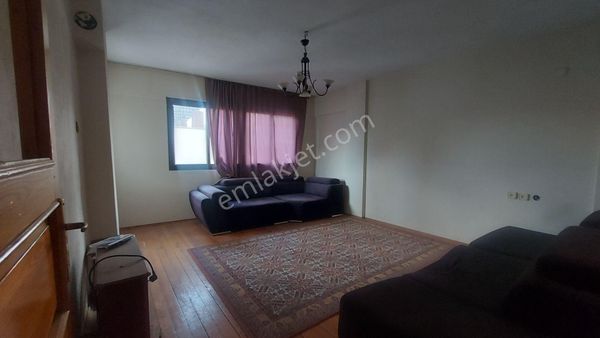 İzmir Bayraklı Osmangazi'de Eşyalı Ve Eşyasız Kiralık Daireler