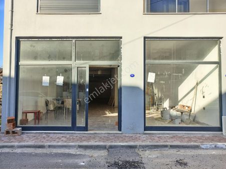 İzmir Çiğli Güzeltepe Mahallesi’nde 217 M2 Kiralık Geniş Cepheli Dükkan / Depo Alanı