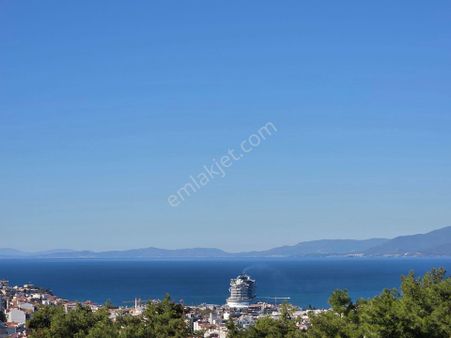 Kuşadası'nda Deniz Manzaralı Lüks 3+1 Daireler