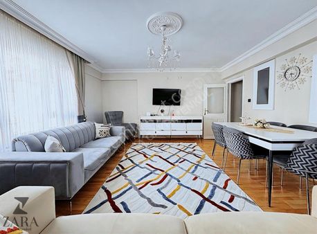 ▄zara▄ Acil.! Sultan Fatih Cadde Yanı Arakat 3+1 130m² Daire