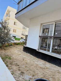 Kuşadası Davutlarda Bahçeli Çift Cepheli Daire