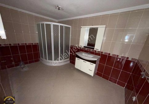 Çankaya Altın Vadi Sitesin'de Satılık 4,5+1 Daire (boş)