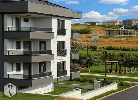 Beylikdüzü Safa Dan Manzaralı Ferah Vadi Cepheli 2 Balkonlu 2+1