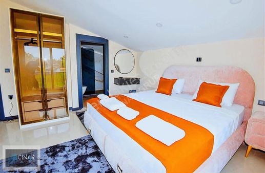 Sıcak Havuzlu+saunalı 3+1 Villa