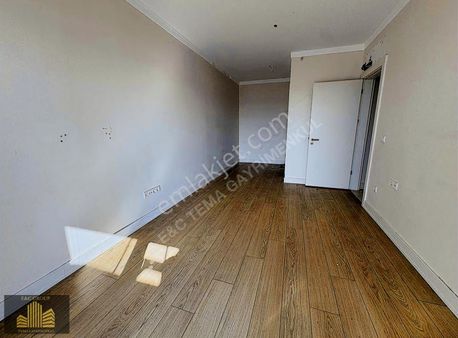 E&c Group Tema 1,de Kiralık 4+1 202 M2 Göl Deniz Manzaralı Daire