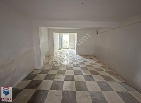 Hüseyin Boylu'dan Körfez'de 360 M² Satılık Depolu İşyeri