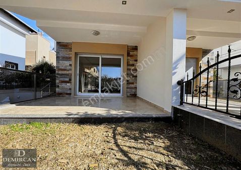 Deniz Manzaralı Otoparklı Fırsat 3+1 Villa (demircan)