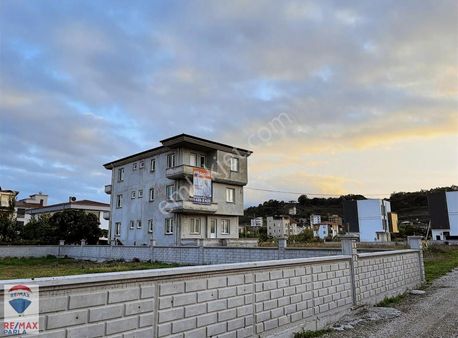 İbrahim Bülbül'den Satılık Taflan Sahilde Arsa Ve Üç Katlı Bina