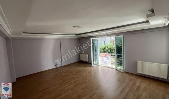 Atakum Da Tramvay Durağında Satılık 3+1 Ferah Daire