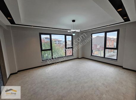 *genç Grup* Birlik Cadde Yakını Lüks 2+1 Yapım Yerden Isıtma