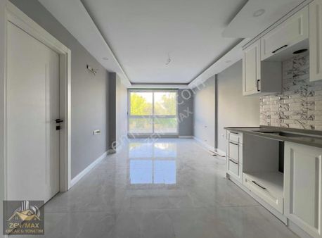 Side'de 1+1 Havuzlu Sıfır Satılık Lüks Daire