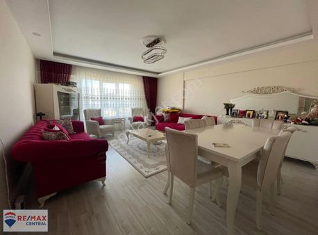 Remax Central'dan Tuzlugöl'de Satılık Geniş Ve Ferah 3+1 Daire
