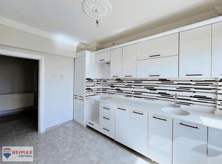 Remax 'tan Satılık Yenilenmiş 3+1