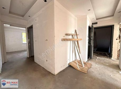 Remax Central'dan Bağdat Caddesinde Yüksek Giriş Sıfır 3+1 Daire