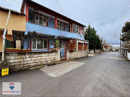 Derince Dumlupınar Mahallesi Satılık Mustakil Bahçeli 2 Katlı Ev
