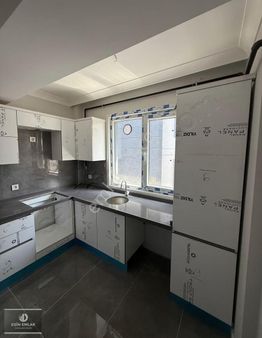 Orta Mah Balkonlu Geniş Temiz Ferah İskanlı 3+2 Satılık Daire